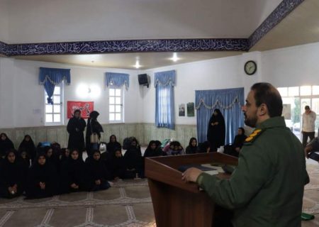 اعزام کاروان دانش‌آموزان دختر به سرزمین‌های نور