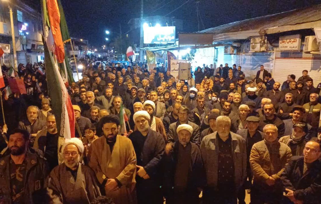 راهپیمایی گسترده مردم سیمرغ در شب ۱۵ اسفند در محکومیت ترور رهبر شهید انقلاب اسلامی